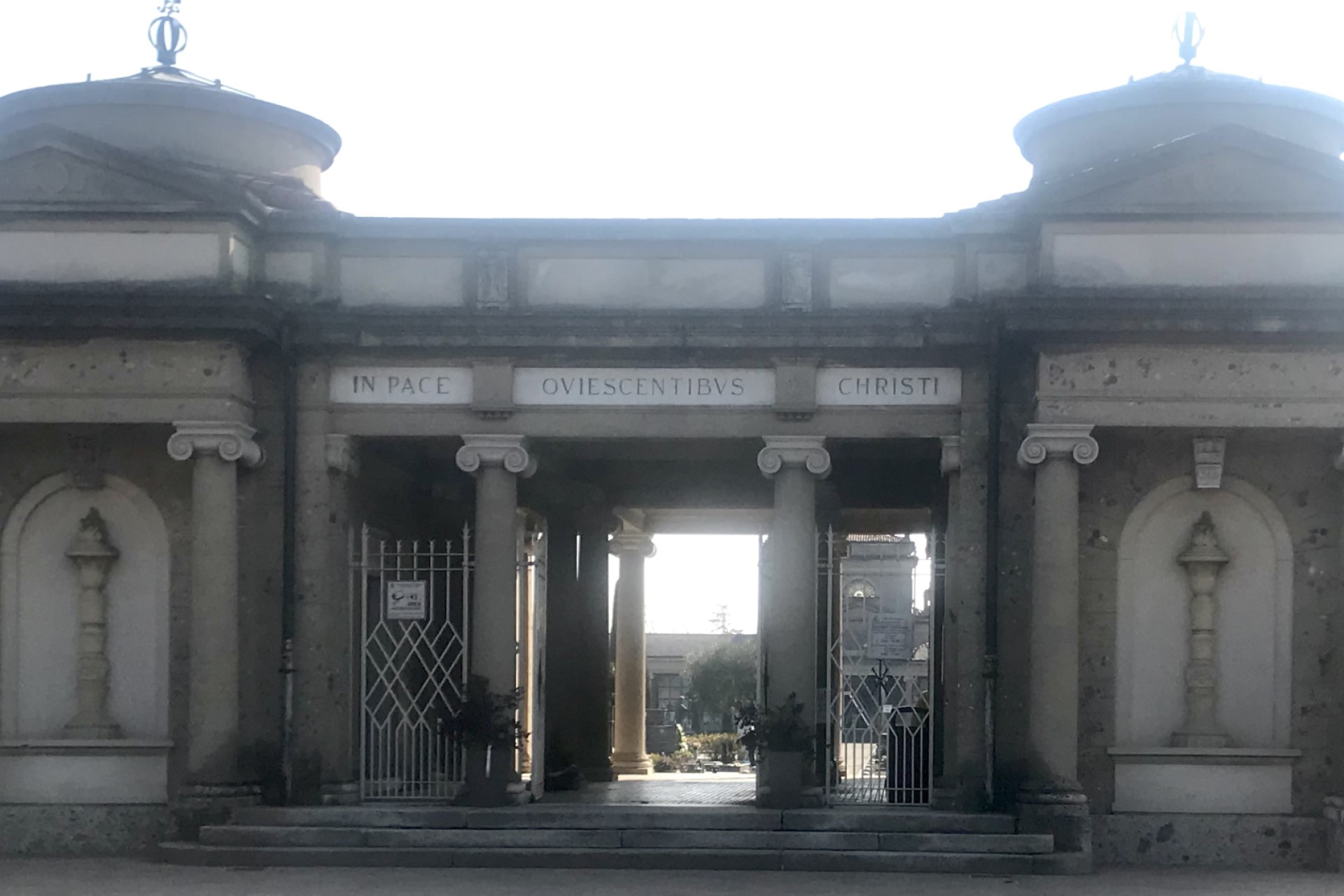 Luogo di culto dei defunti.