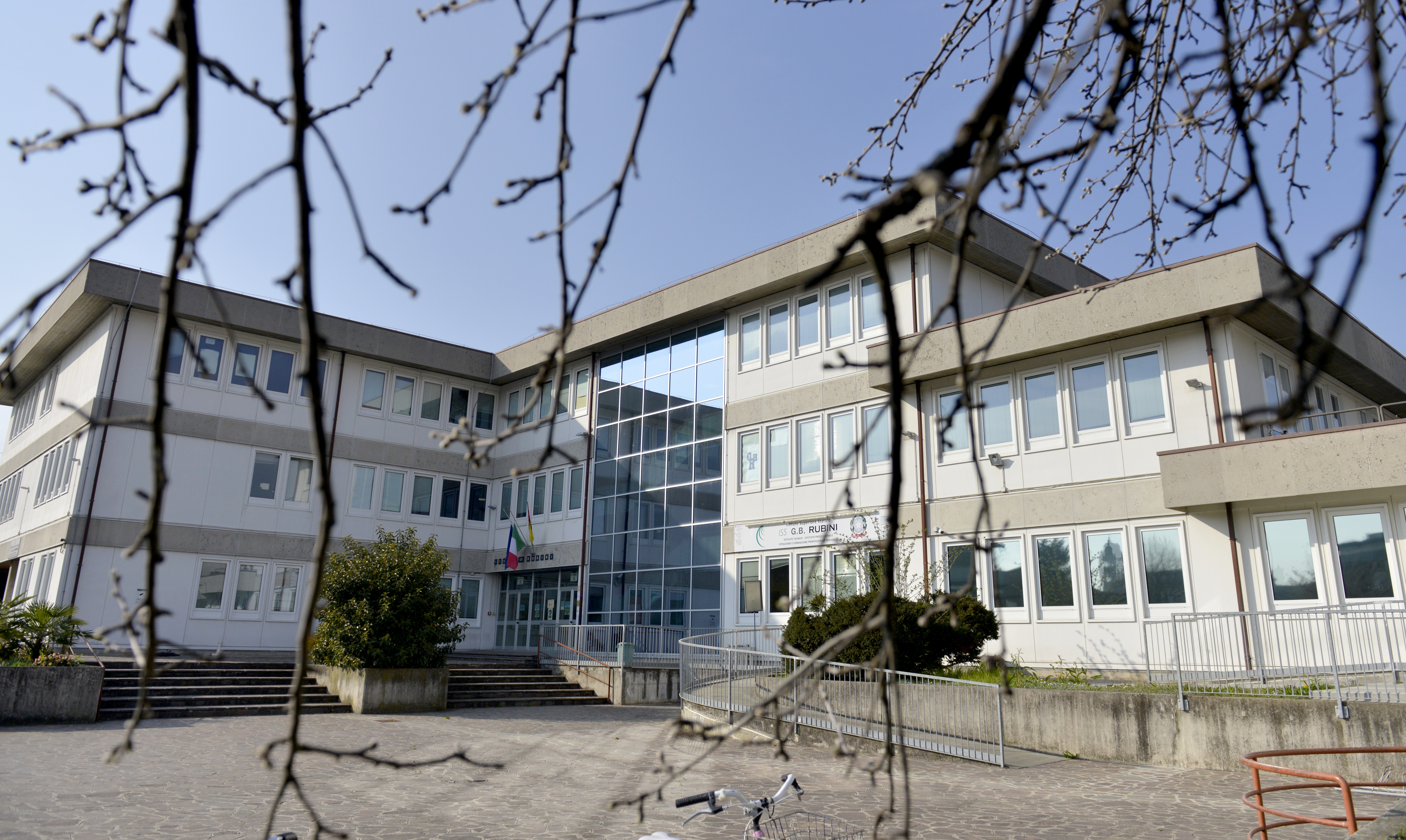 Istituto di istruzione secondaria di secondo grado 