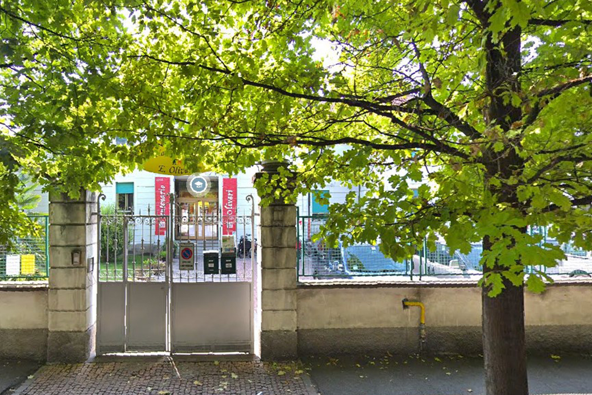 Edificio di proprietà della Fondazione Olivari, adibito a scuola paritaria dell'Infanzia.